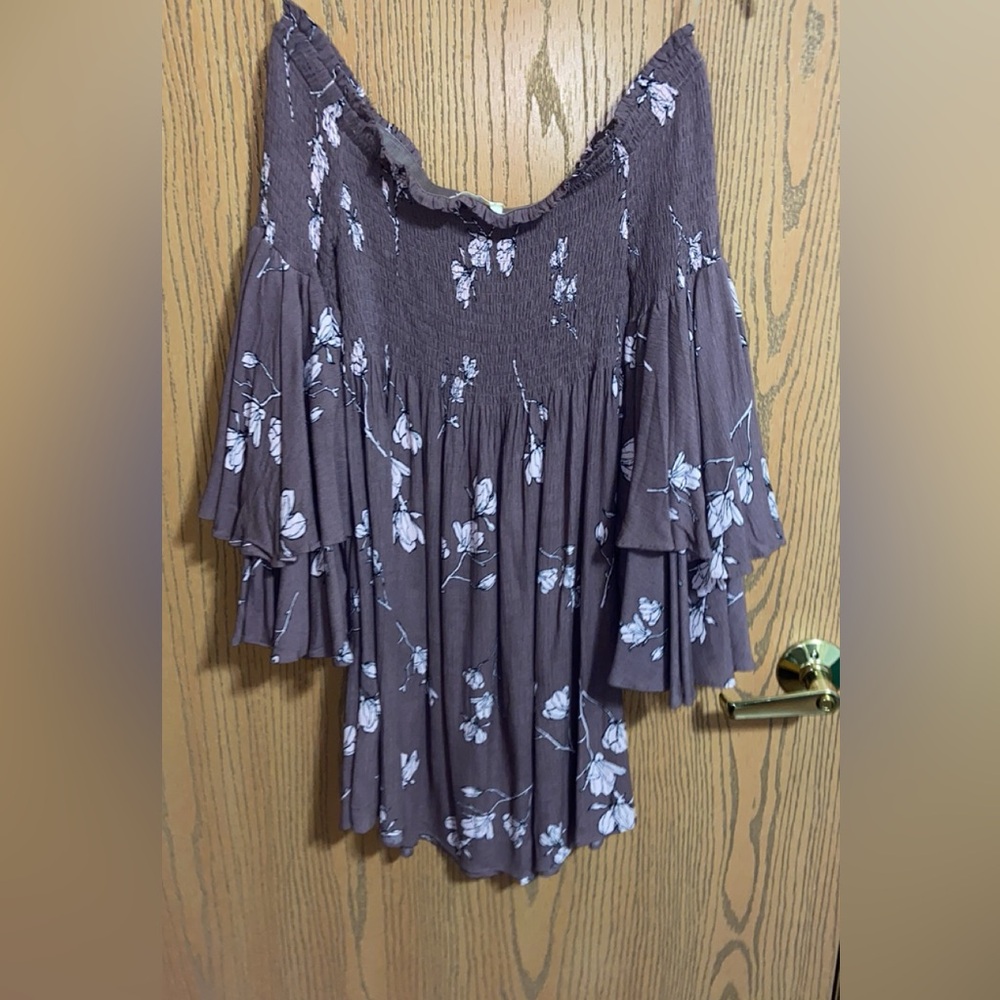 Spring dress - Picture 2 of 3